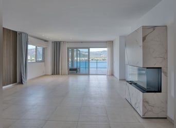 MALLORCA: Apartment in erster Meereslinie mit Bootsgarage