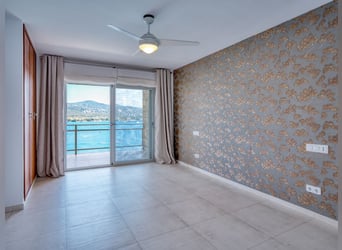 MALLORCA: Apartment in erster Meereslinie mit Bootsgarage