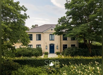 Prachtig landhuis met paardenfaciliteiten op 15.804m² te Haasdonk