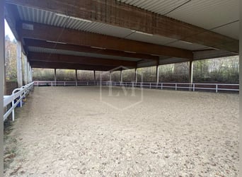 Stajnia jeździecka w Kierspe
