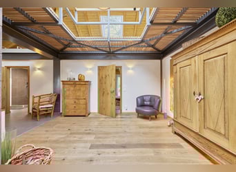Villa in Taunusstein – Anwesen der Extraklasse mit parkähnlichem Grundstück und Stallungen!