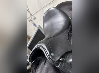 Sella da dressage Envy Motion da 17 pollici