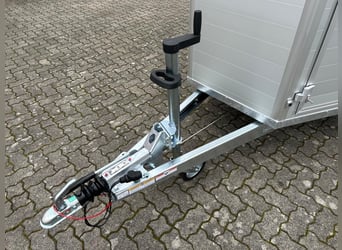 Humbaur Pferdeanhänger Equitos Alu Plus Black 2000 2,0t Sattelkammer 100km/h Hecktür schwenkbar