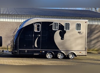 Exclusieve Equi-Trek Multi Treka 2/3 paardentrailer