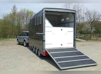Exclusieve Equi-Trek Multi Treka 2/3 paardentrailer