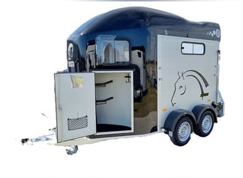 Carrello per cavalli Liberté – Modello Gold 3 con selleria