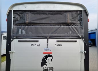 Carrozza per cavalli Liberté Maxi 4 – con rampa laterale e selleria integrata