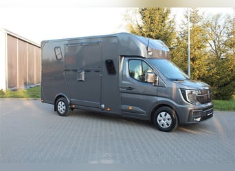 Trasportatore per cavalli con 5 posti e 3 posti letto, Renault Master automatico, adatto a conducent
