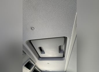 MB Atego 818 | Spazio abitativo pop-out | Prima mano | Solo 57.000 km | Riscaldamento autonomo | Cli