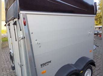 Humbaur Pferdeanhänger Equitos Alu Plus Black 2400 2,4t Sattelkammer 100km/h