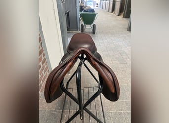 Used Butet Saddle 17"