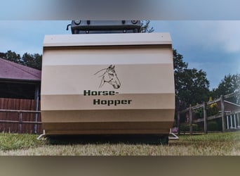 Nuovissimo Horse-Hopper per la cura dei pascoli equini