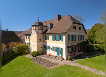 Historisches Anwesen mit Herrenhaus, Reitplatz und Nebengebäuden