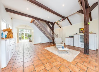 Splendida struttura equestre con ottimi collegamenti vicino a Oldenburg!