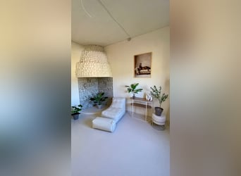 Unique Off-Grid Mountain Home With 360° Panoramic Views and Full Equestrian Facilities 