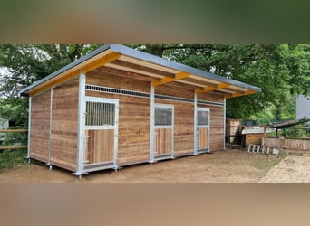 Acquisto di scuderie – box, stalle esterne e impianti di stalle | Sistemi di stalle a cielo aperto e