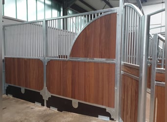 Pferdeboxen der extra Klasse nach Kundenwunsch gefertigt 