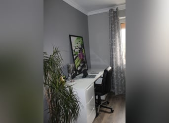 Wohnhaus mit Reitanlage, überdachtem Longierzirkel, Pferdeställen, Offenställe, Reitplatz und Weiden