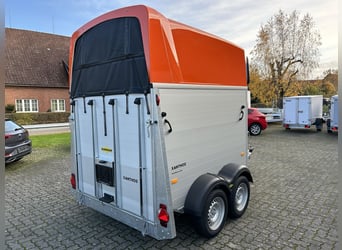 Humbaur Pferdeanhänger Xanthos 2400 2,4t 100km/h Shiny Orange 