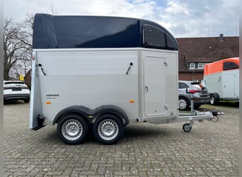 Humbaur Pferdeanhänger Xanthos 2400 2,4t Sattelkammer 100km/h Dark Blue