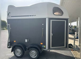 Paardentrailer Cheval Liberté voor 1,5 paarden