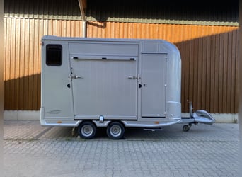 Pferdeanhänger Steinsberger / Dickenherr Anka 2 Pferde Hängers  Pferdeanhänger Steinsberger / Dickenherr Anka 2 Pferde Hängers