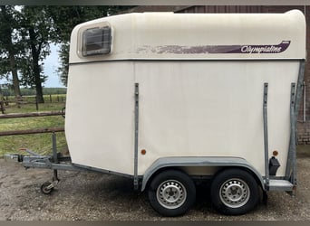 Paardentrailer Atec Olympialine, doe-het-zelf voertuig, keuring tot 08-2028, gedeeltelijk polycarbon