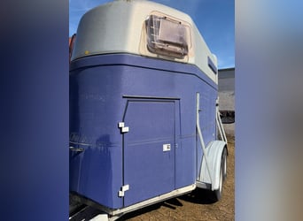 Böckmann Comfort B Polyester Paardentrailer voor 2 paarden | Zadelkamer | Veulengitter