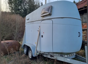 Paardenaanhanger Stema Derby 2