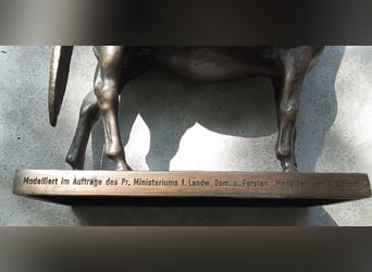 Tempelhüter Bronzeskulptur