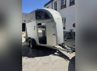 2-Pferdeanhänger Humbaur Xanthos Aero 2400