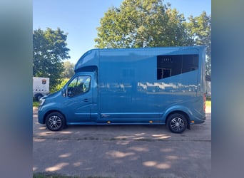 Renault Roelofsen Pferdetransporter Parados 