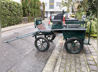 Schöne leichtläufige Kutsche