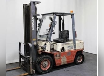 Nissan gasheftruck, 2,5 ton