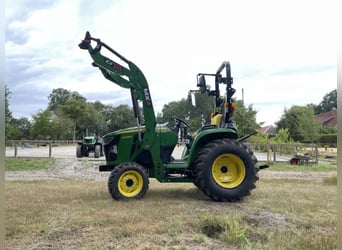 John Deere 3038E | Vorführer Kleintraktor / Kompakttraktor | 38PS | Frontlader | Verfügbar