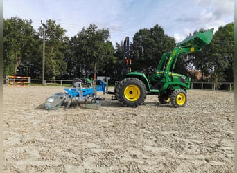 John Deere 3038E | Vorführer Kleintraktor / Kompakttraktor | 38PS | Frontlader | Verfügbar
