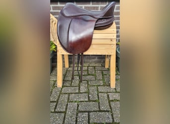 Feeform dressage base SB met dressage seat 18 inch bruin