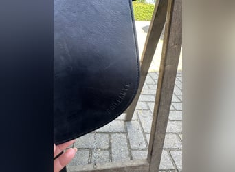 Prestige Brillante AS-X Monoflap Dressuur Zadel 17/32 - Prestige Dressage Saddle only 1 year old!
