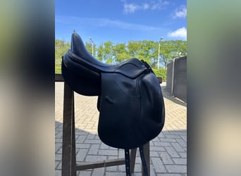 Prestige Brillante AS-X Monoflap Dressuur Zadel 17/32 - Prestige Dressage Saddle only 1 year old!