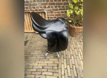 Prestige Roma dressuur zadel in top confituren MW 17inch Bm 34