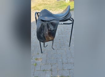 Spalding dressuurzadel - brede boom 17,5 inch