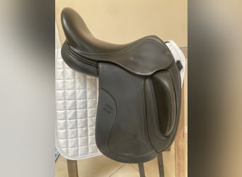 Te koop: Empire Avanti dressuurzadel – 17,5” – monoblad – TreeClix – €1.800