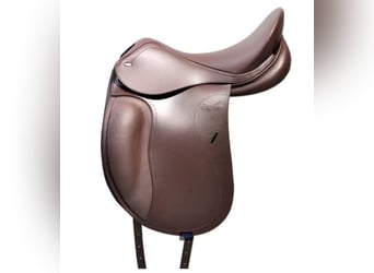 Tekna zadel 17.5" medium-wijd dressuur
