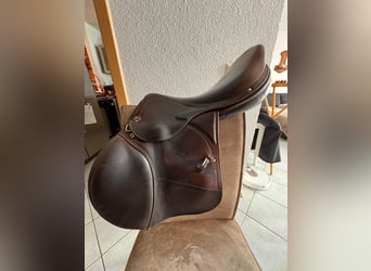 Jumping saddle Prestige Meredith 18''