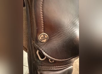 Jumping saddle Prestige Meredith 18''