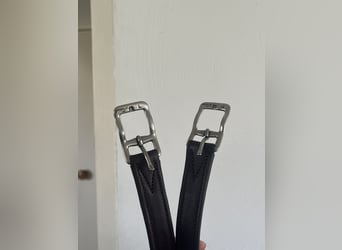 Mooi bruin veelzijdigheidszadel, goeie kwaliteit!