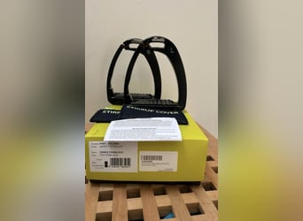 Childeren (KINDER) Tech stirrups te koop!