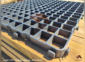 Paddockplatten kaufen – Paddockgitter, Rasengitter, Rasenwaben, Kiesgitter & Paddockmatten 9,80 EUR!