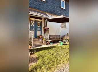 Boerderij met rijhal, schuur en een perceel van 45.000 m²