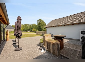 Charmante woning met wijngaard en graslanden op 14.569m² te Wachtebeke | België